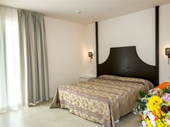 Suite Hotel Baia Del Mar - photo 9