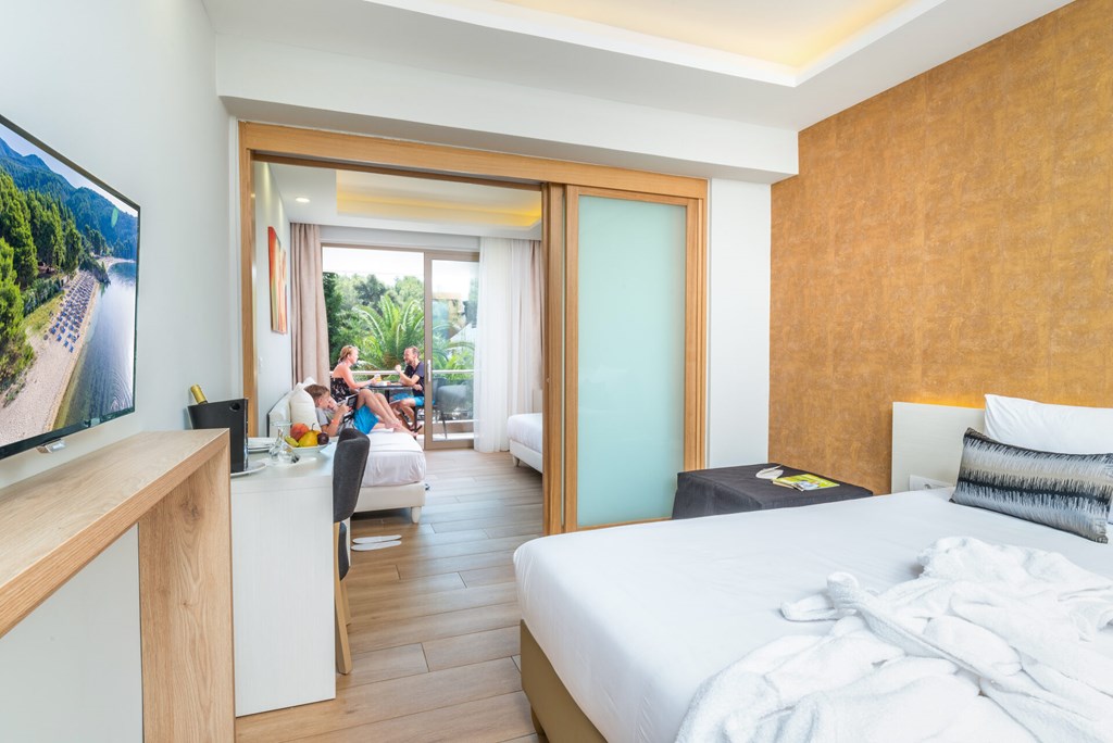 Poseidon Hotel Sea Resort: Junior Suite