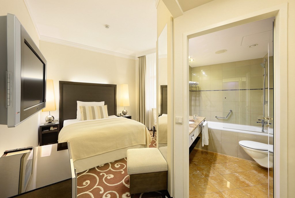 Grand Hotel Bohemia: Room SINGLE STANDARD