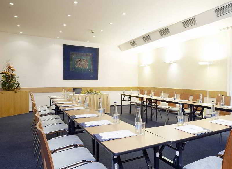 Comfort Hotel Prague City East: Conferences