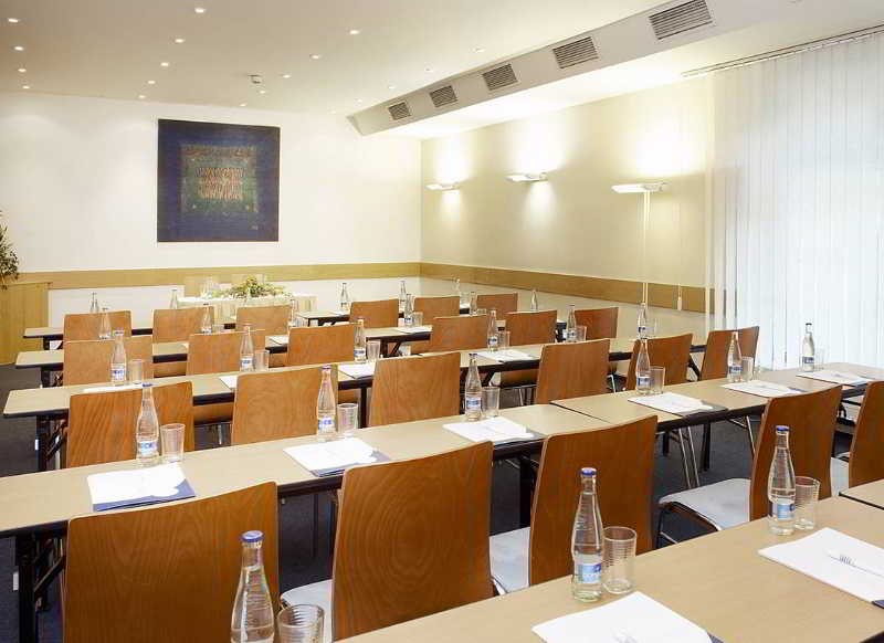 Comfort Hotel Prague City East: Conferences