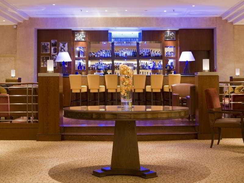 Hotel Corinthia Prague: Bar