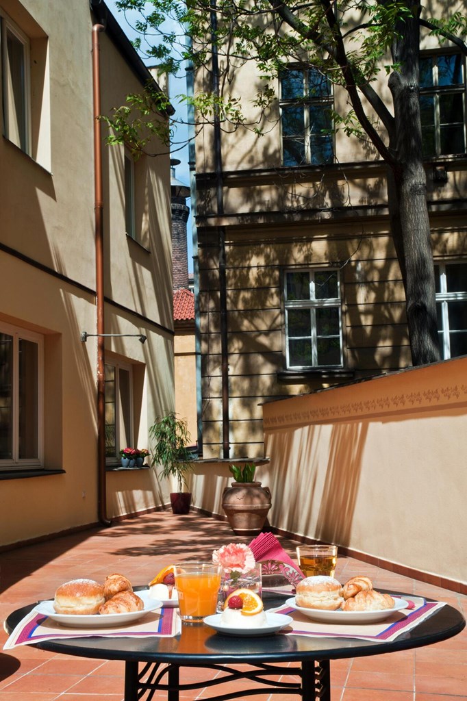 Caesar Prague: Terrace