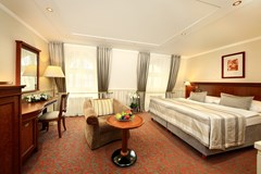 Adria: Room SUITE STANDARD - photo 23