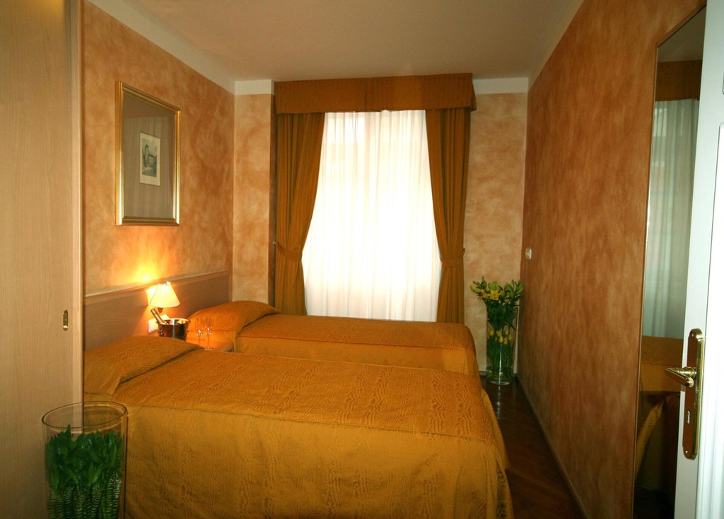 hotel Roma Prague: Room Double or Twin STANDARD