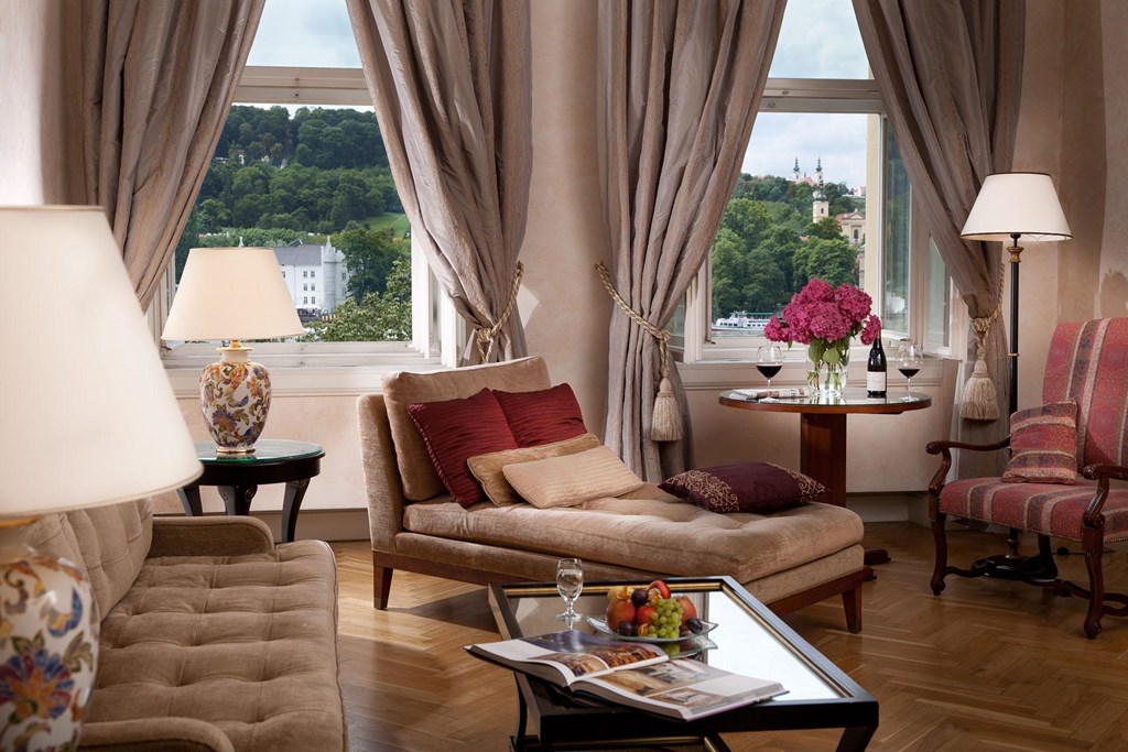 Smetana: Room SUITE DELUXE RIVER VIEW