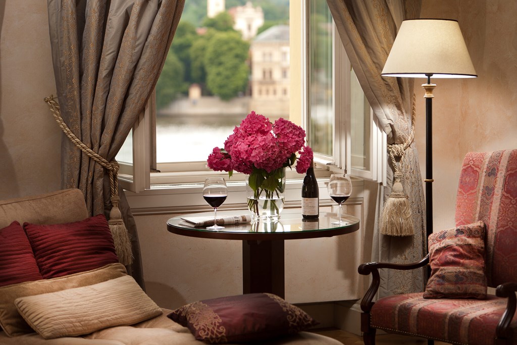 Smetana: Room SUITE DELUXE RIVER VIEW