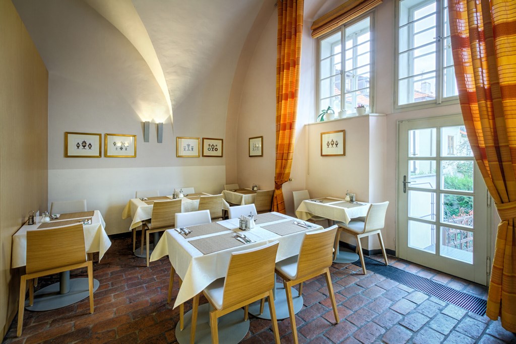 Monastery: Restaurant