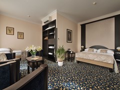 EA Hotel Royal Esprit: Room Double or Twin CAPACITY 3 - photo 15