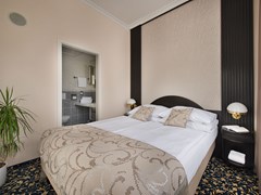 EA Hotel Royal Esprit: Room JUNIOR SUITE STANDARD - photo 48