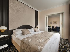 EA Hotel Royal Esprit: Room - photo 25