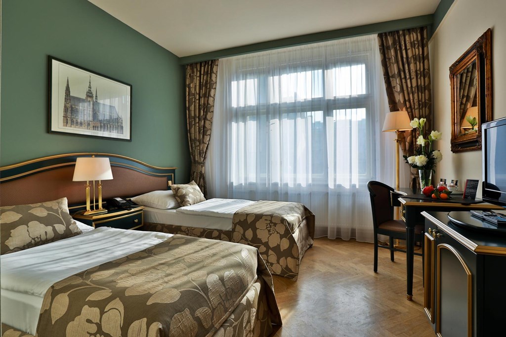 Elysee: Room Double or Twin STANDARD