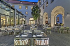 Augustine a Luxury Collection Hotel Prague: Terrace - photo 2
