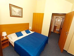 Adeba Hotel: Room - photo 8