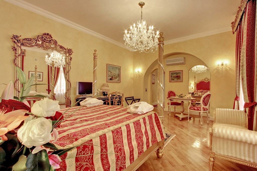 Alchymist Grand Hotel And Spa: Room JUNIOR SUITE WITH DOUBLE BED