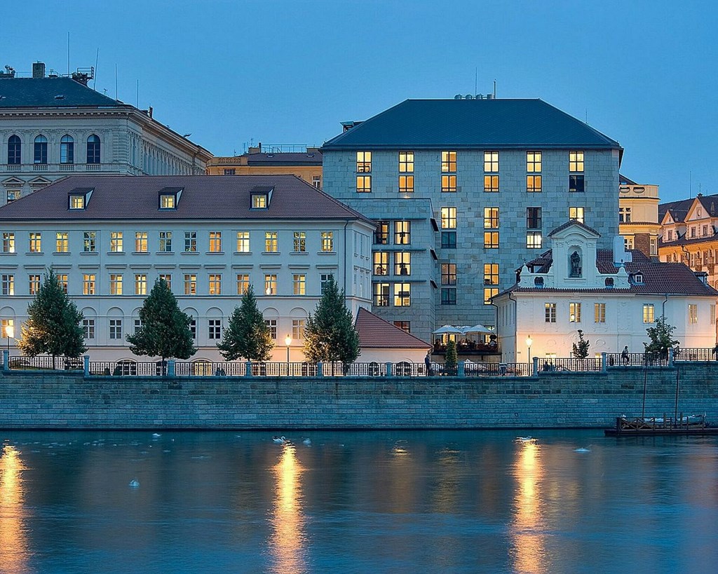 Four Seasons Hotel Prague: General view