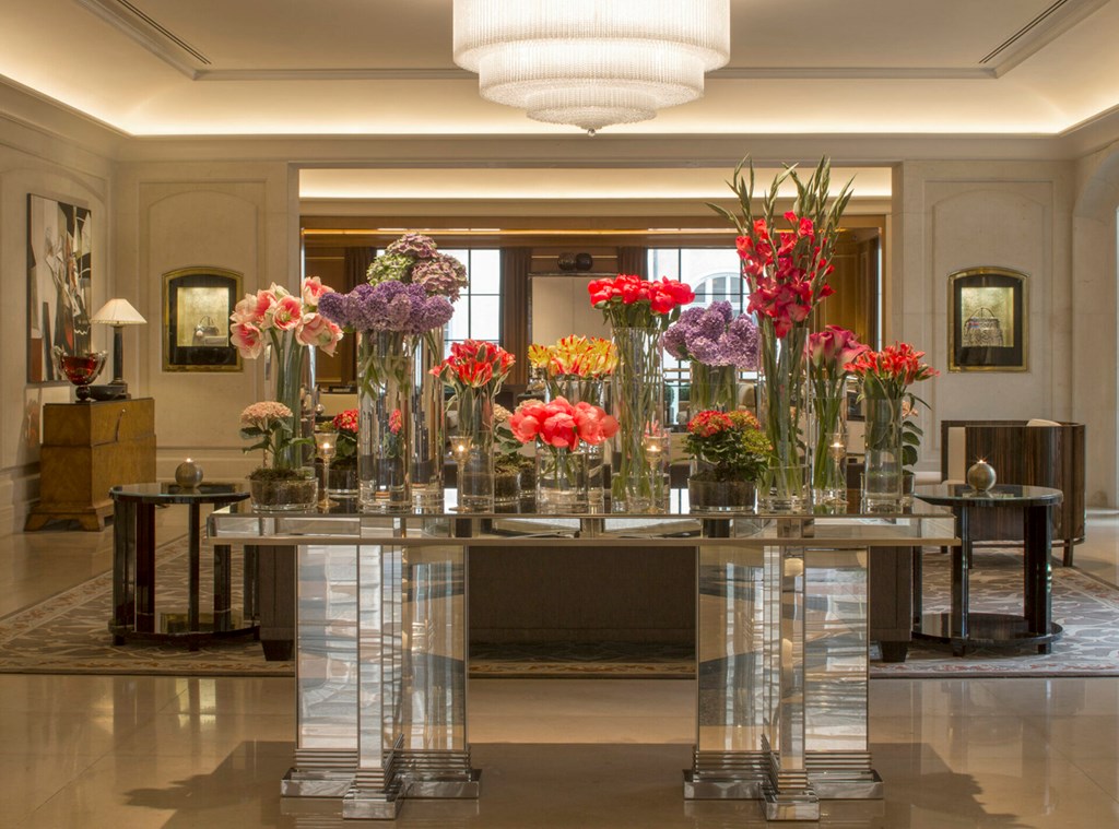 Four Seasons Hotel Prague: Lobby