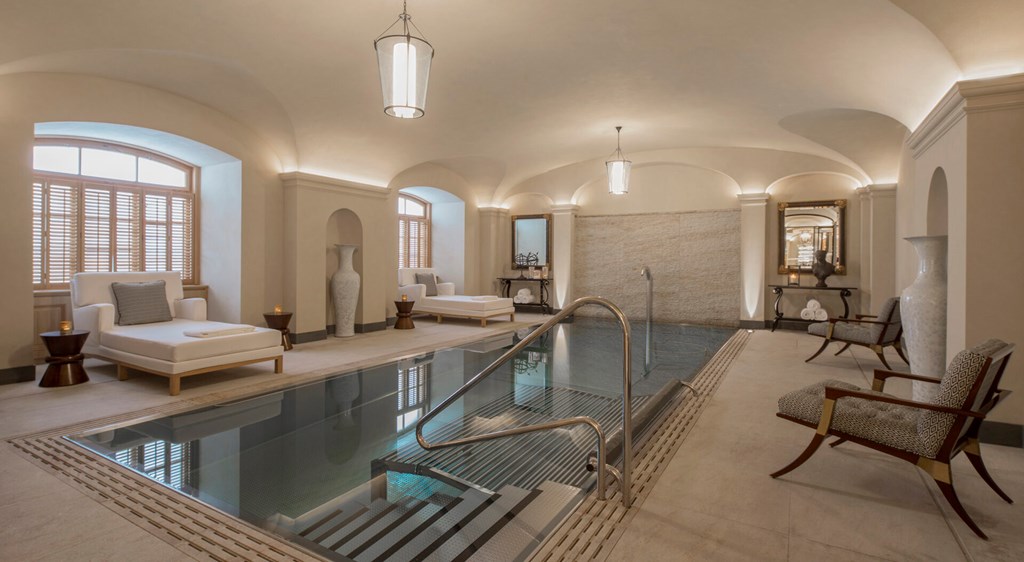 Four Seasons Hotel Prague: Pool