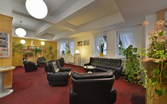 EA hotel Populus: Lobby - photo 11