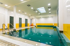 ASTORIA Hotel & Medical Spa: Pool - photo 2