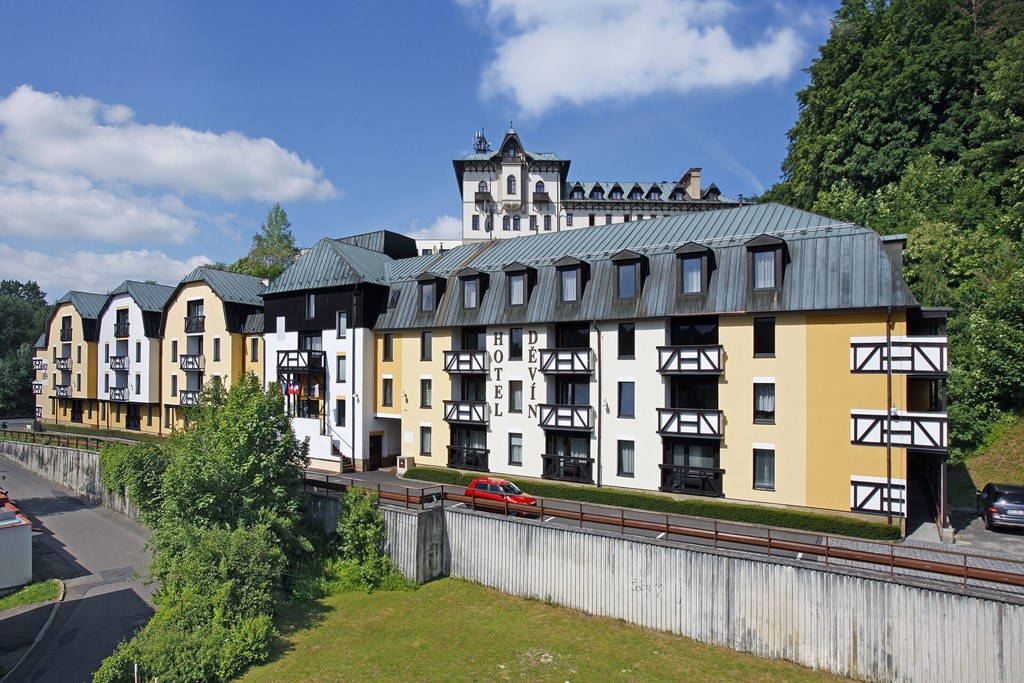 Spa Hotel Devin: General view