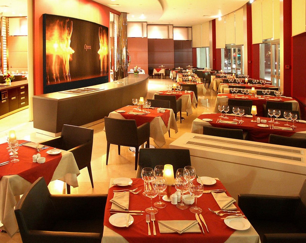 Mirage: Restaurant