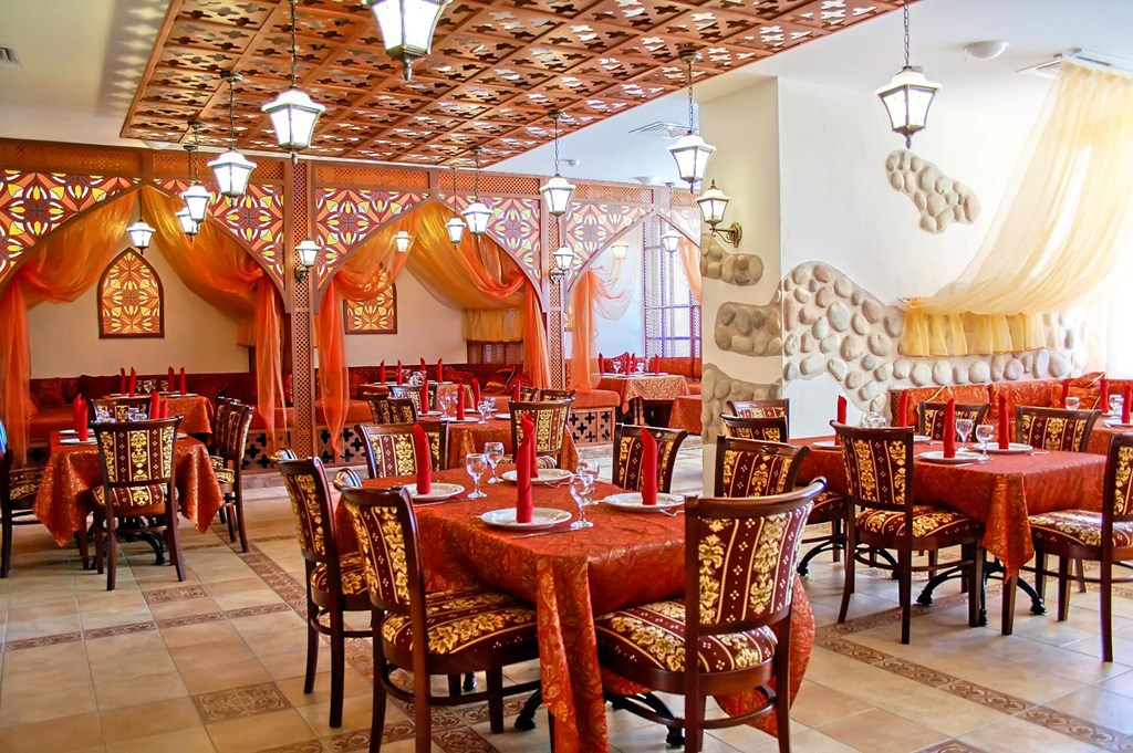 Amaks Safar Hotel: Restaurant