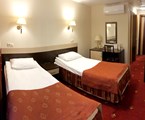 Amaks Safar Hotel: Room