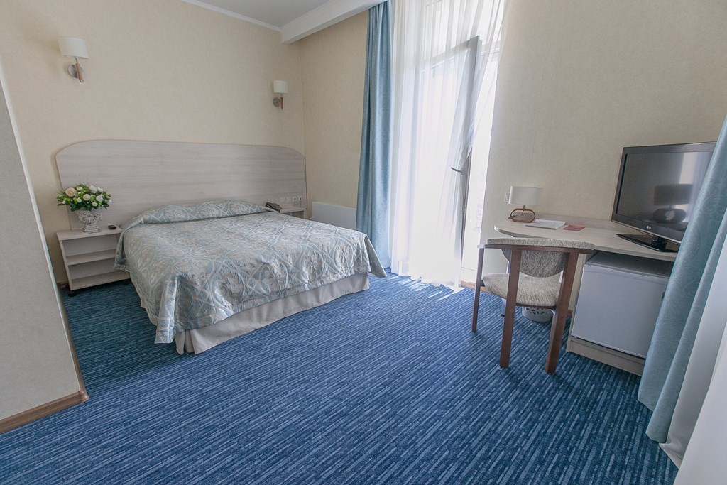 Olymp Kazan: Room DOUBLE SINGLE USE WITH BALCONY