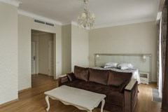 8 Avenue: Room SUITE STANDARD - photo 26