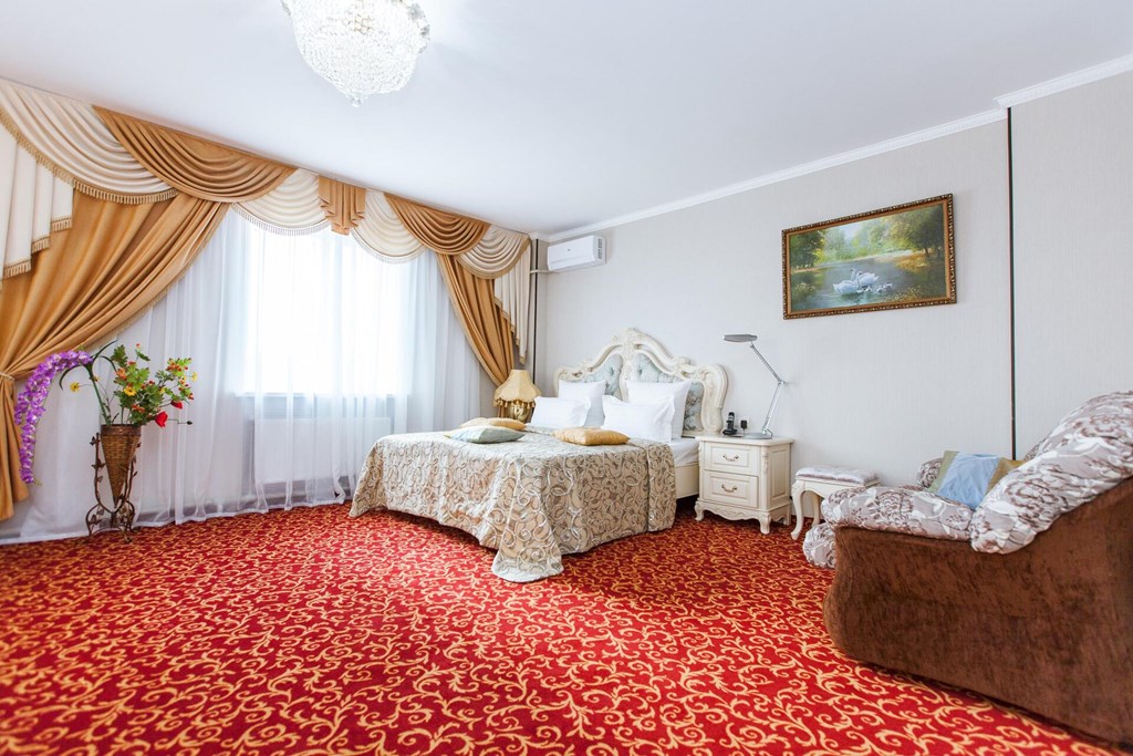 Grand Hotel Uyut: Room SUITE TWO BEDROOMS