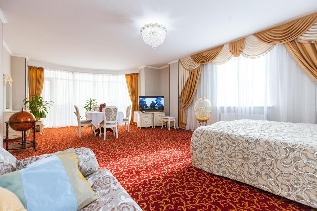 Grand Hotel Uyut: Room SUITE TWO BEDROOMS