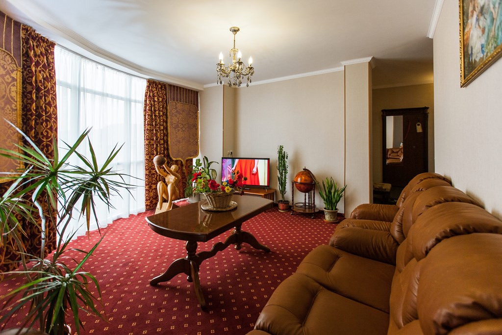 Grand Hotel Uyut: Room SUITE CAPACITY 1