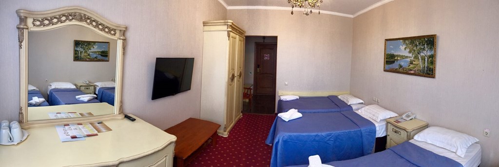 Grand Hotel Uyut: Room FAMILY ROOM COMFORT