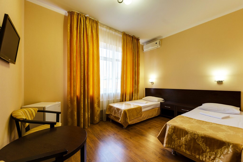 Hotel Zapadniy: Room TWIN STANDARD