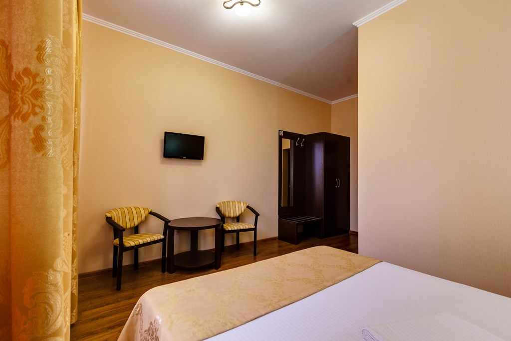 Hotel Zapadniy: Room DOUBLE STANDARD