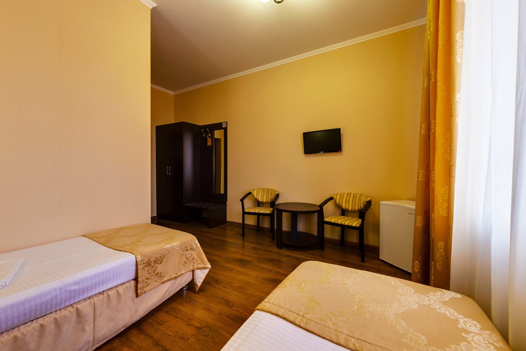 Hotel Zapadniy: Room TWIN STANDARD