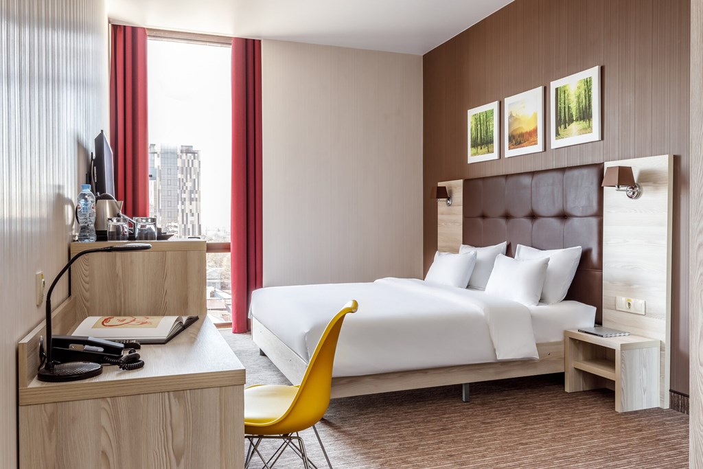 Golden Tulip Krasnodar: Room DOUBLE STANDARD