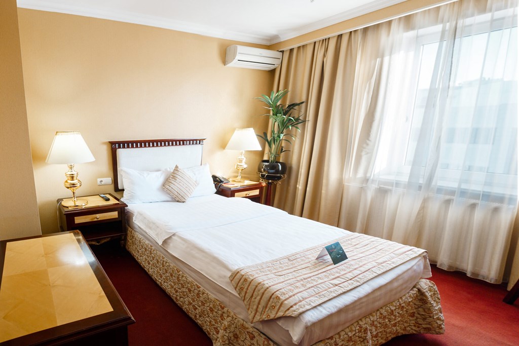 Mandarin Moscow: Room DOUBLE SINGLE USE STANDARD