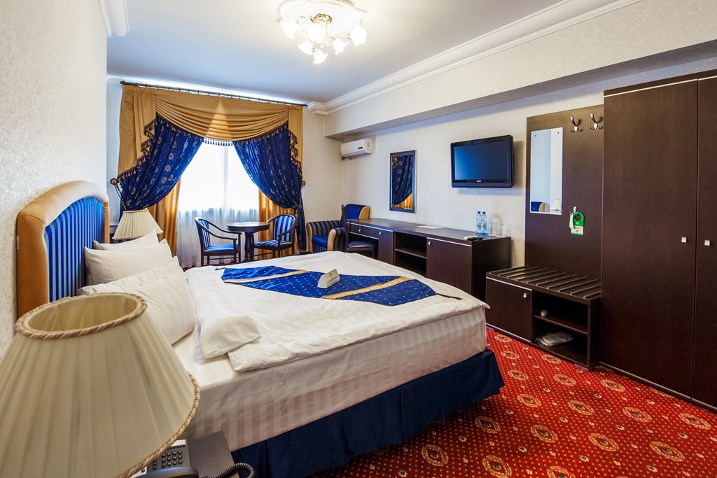 Moscow Holiday Hotel: Room STUDIO TWO BEDS