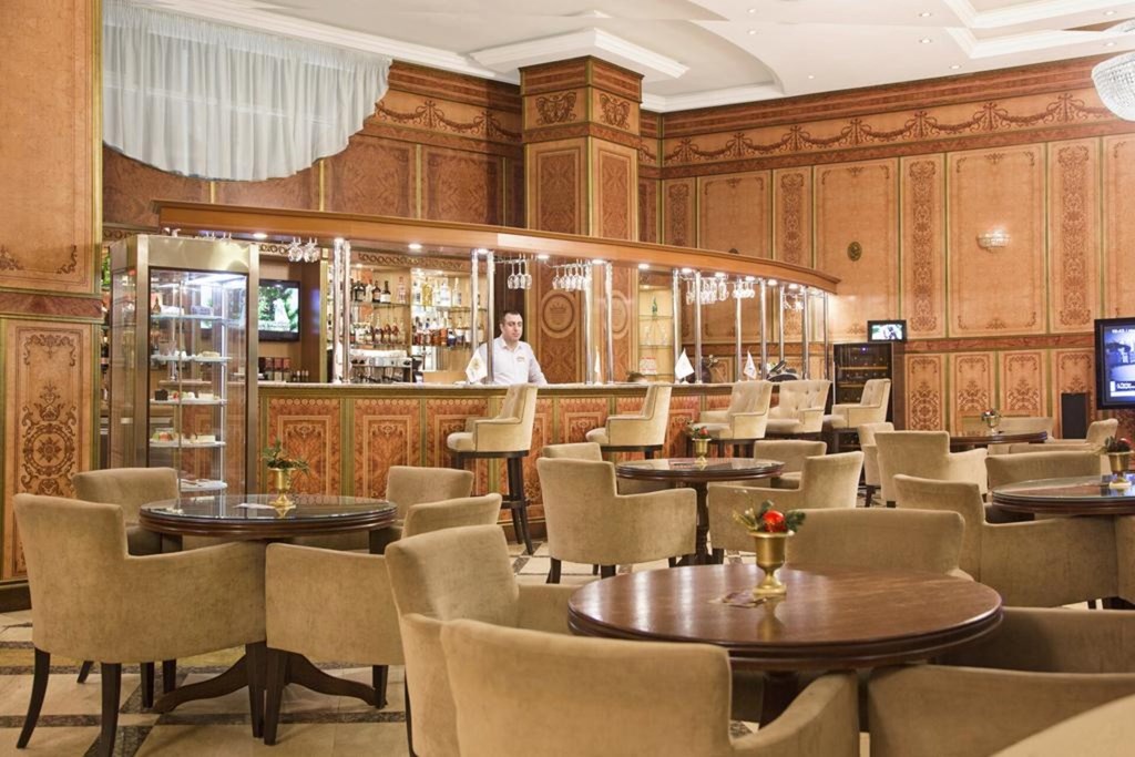 Prince Park Hotel: Bar