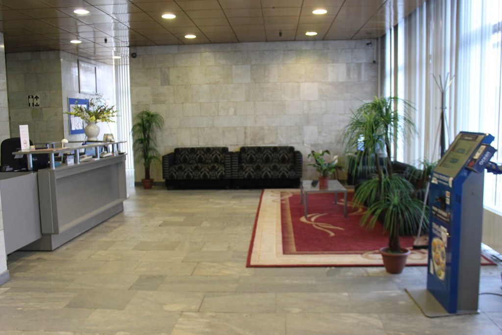 Sevastopol Modern: Lobby