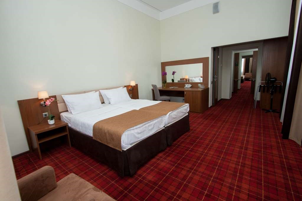 Best Western Plus Centre Hotel: Room