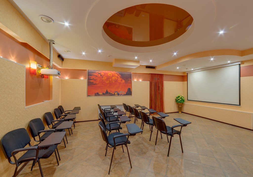 Club Hotel Agni: Conferences