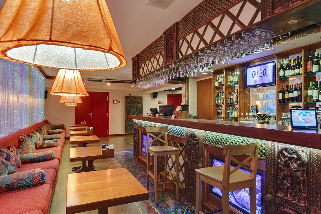 Red Stars Hotel: Bar