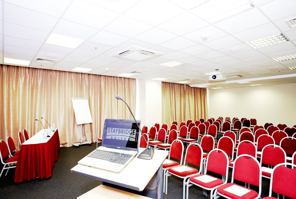 Staybridge Suites Moskovskye Vorota: Conferences