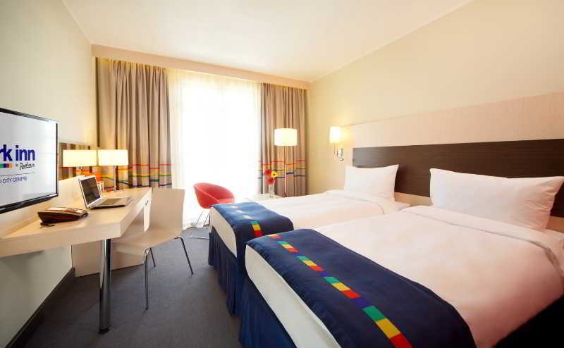 Park Inn Sochi City Centre: Room