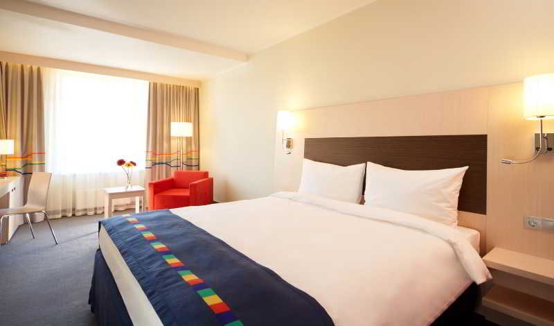 Park Inn Sochi City Centre: Room