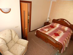 A Hotel Amur Bay: Room SUITE CAPACITY 1 - photo 10