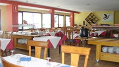 Refugi dels Isards: Restaurant - photo 12